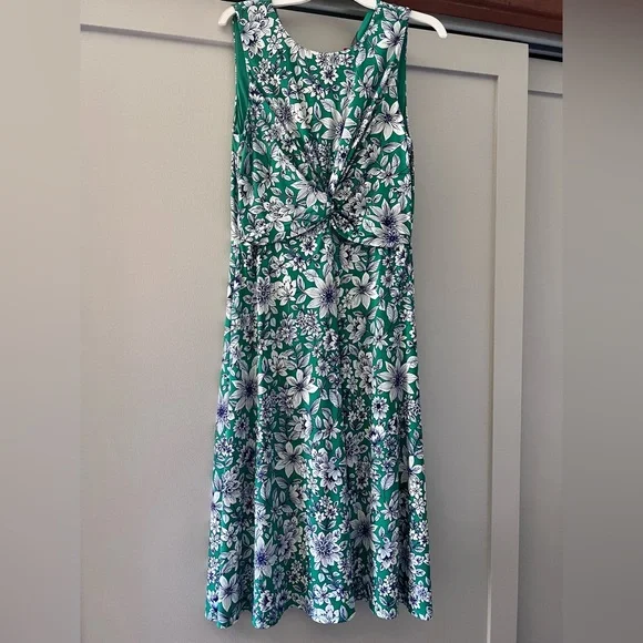 vince camuto green floral dress Vince Camuto Women's Short Sleeve Floral Midi Dress